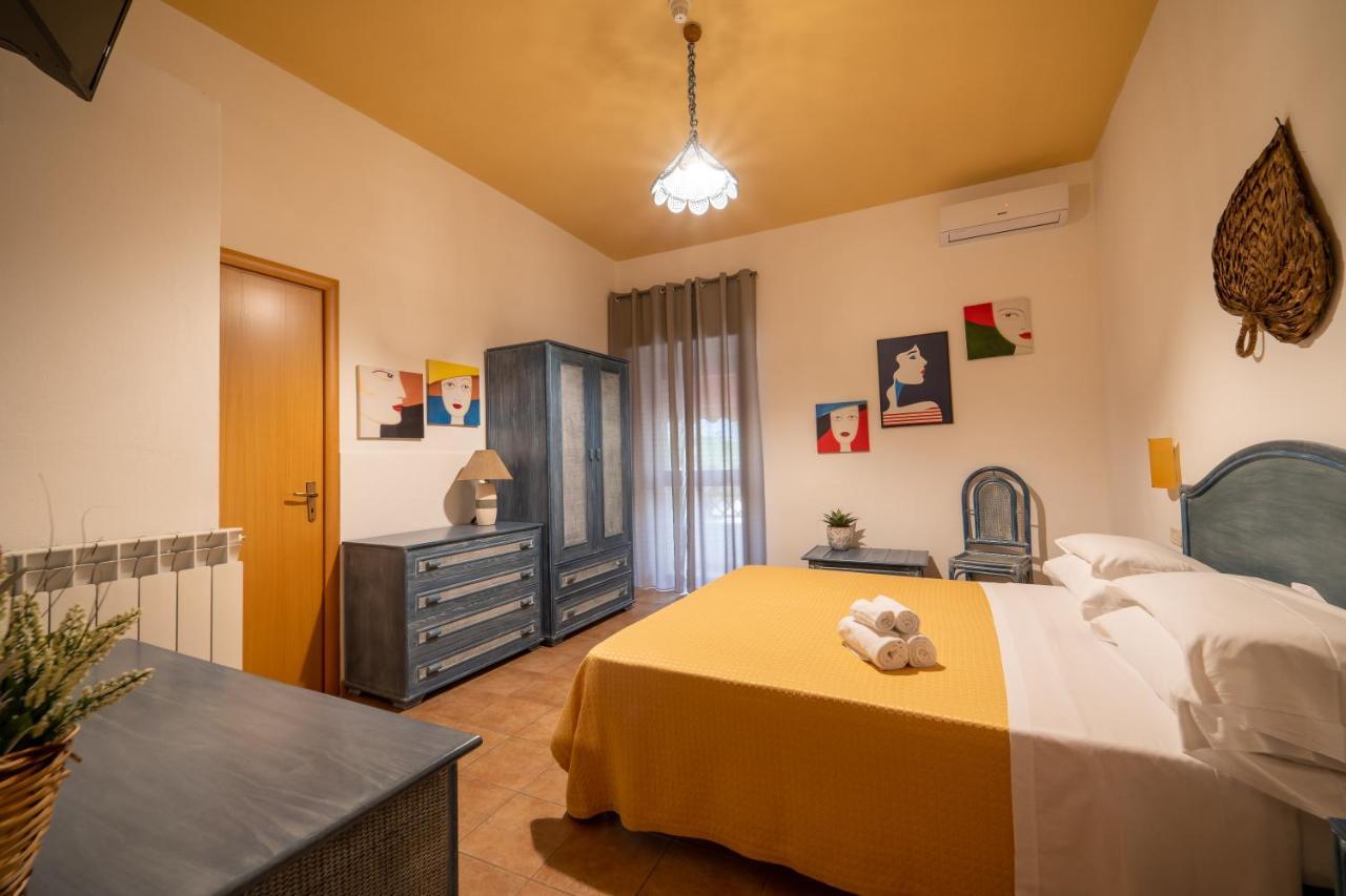 Hotel Costa D'Oro Торе Ово Екстериор снимка