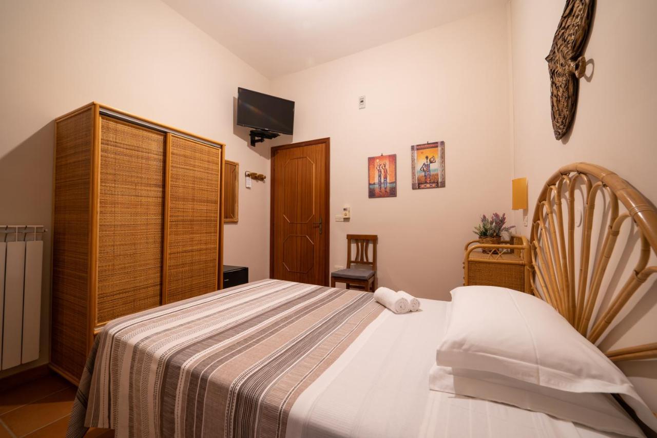 Hotel Costa D'Oro Торе Ово Екстериор снимка